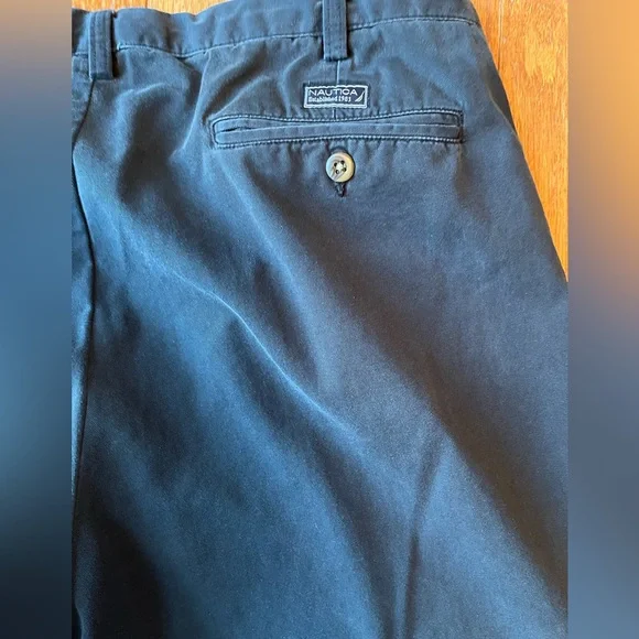 Nautica Men's Black Chinos, Size 40x32 - Picture 14 of 14